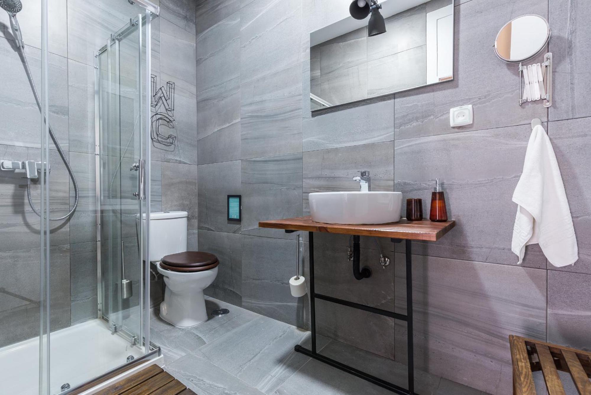 Double Room with Private External Bathroom